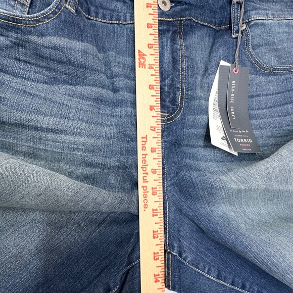 Torrid Premium High-Rise Curvy Jeans Blue Medium Wash Denim Size 22R NEW - Picture 6 of 12